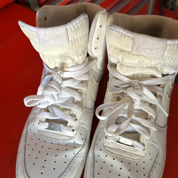 Men’s Nike airs AF1 - Picture 9 of 9